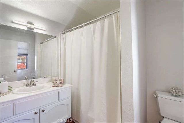 25226 Calle Madrid, Lake Forest, CA 92630