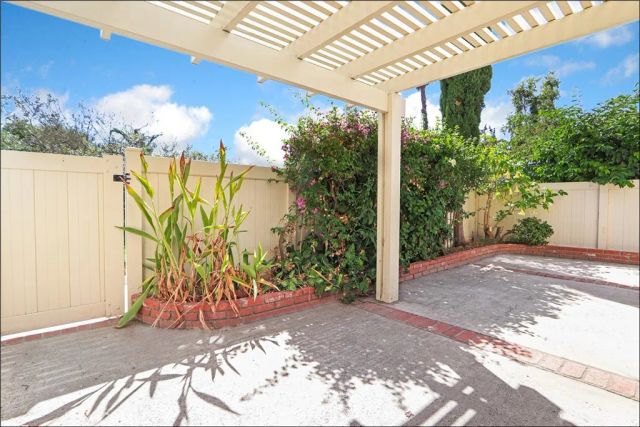 25226 Calle Madrid, Lake Forest, CA 92630