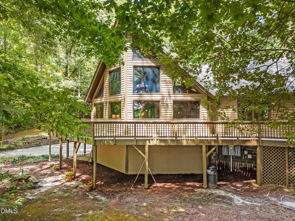 1621 Pearces Road, Zebulon, NC 27597