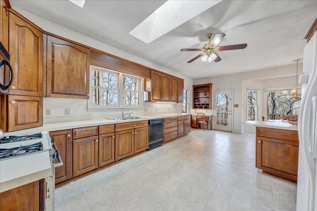 6780 Hidden Woods DR, Roanoke, VA 24018