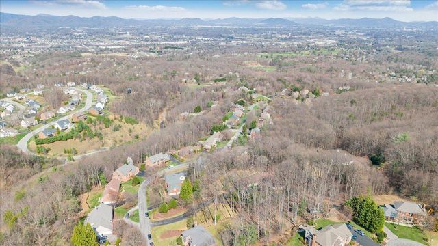 6780 Hidden Woods DR, Roanoke, VA 24018