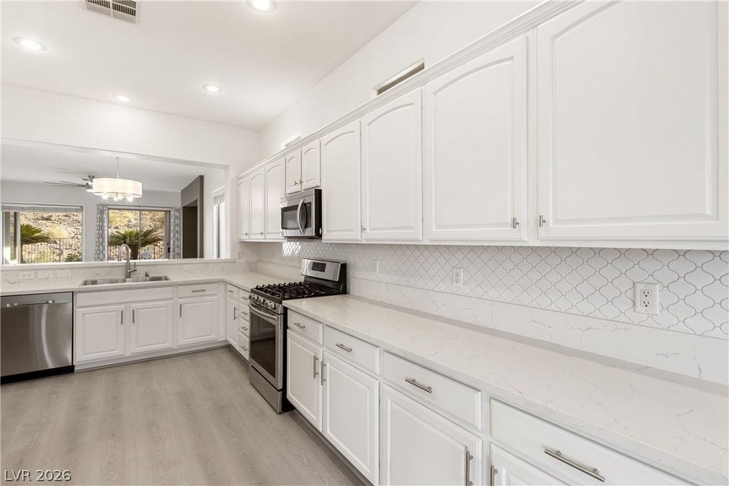 29 Gladewater, Henderson, NV 89052 — photo 5