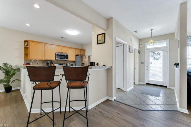 2400 Courtyard LN, Virginia Beach, VA 23455