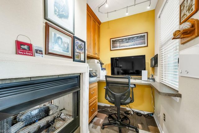 2400 Courtyard LN, Virginia Beach, VA 23455