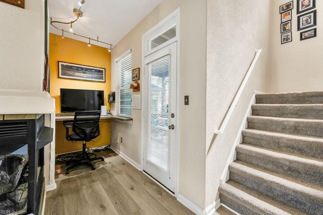 2400 Courtyard LN, Virginia Beach, VA 23455