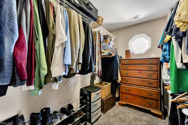 2400 Courtyard LN, Virginia Beach, VA 23455