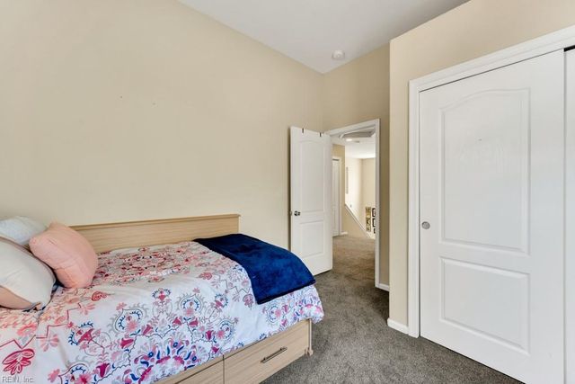 2400 Courtyard LN, Virginia Beach, VA 23455