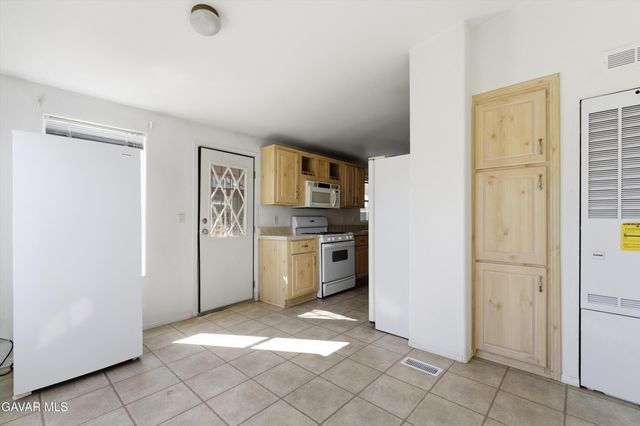 45465 E 25th Street Spc 100, Lancaster, CA 93535