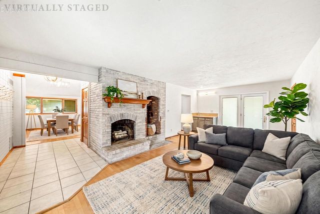 15685 Brojan DRIVE, Elm Grove, WI 53122