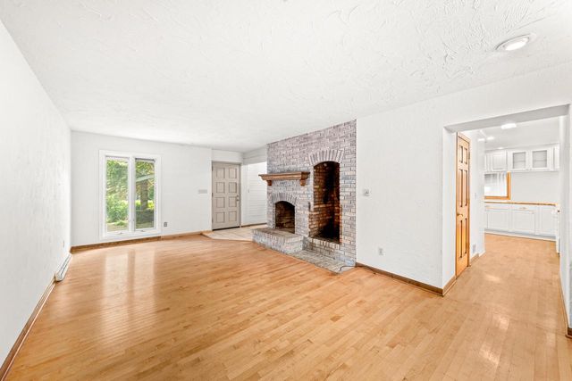 15685 Brojan DRIVE, Elm Grove, WI 53122