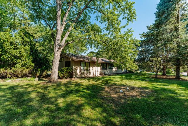15685 Brojan DRIVE, Elm Grove, WI 53122