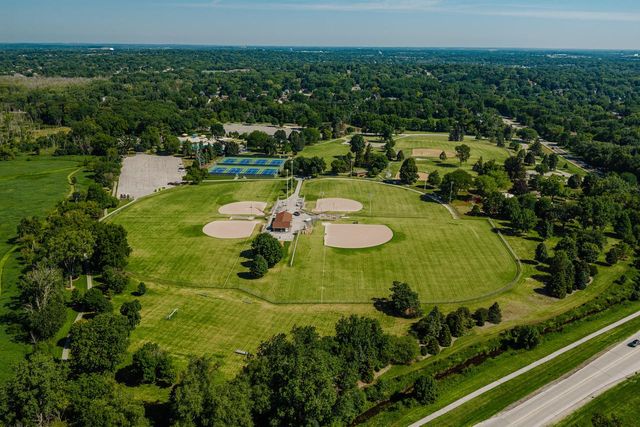 15685 Brojan DRIVE, Elm Grove, WI 53122