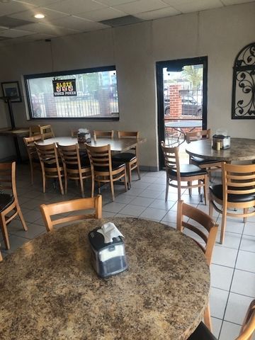 750 N Addison Road, Villa Park, IL 60181