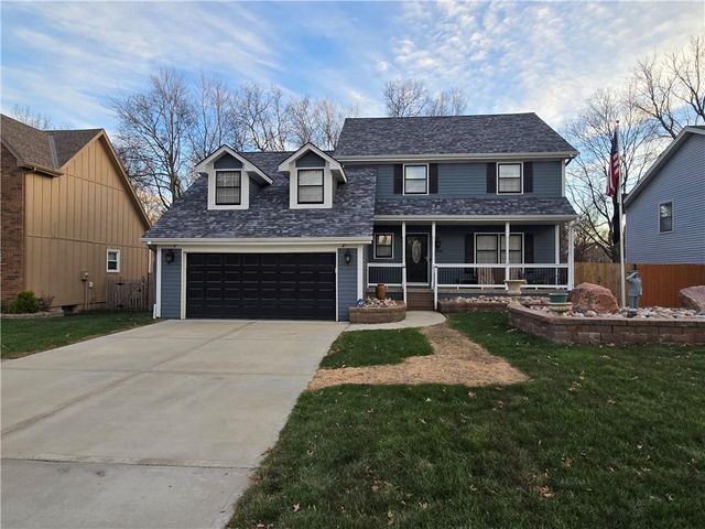 1305 SE 6th Street, Lee's Summit, MO 64063