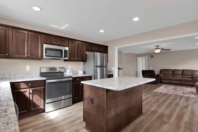 87 Hawks Croft Court, Erwin, NC 28339