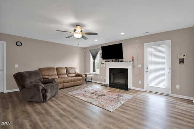 87 Hawks Croft Court, Erwin, NC 28339