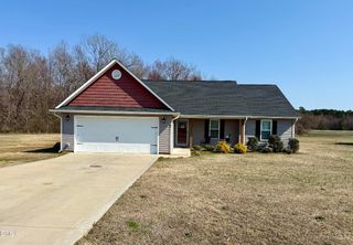 87 Hawks Croft Court, Erwin, NC 28339