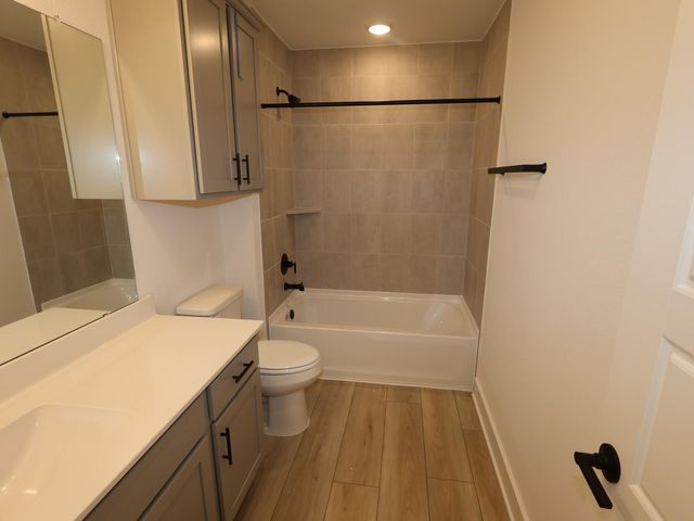 14021 Baikal Manor Drive, Santa Fe, TX 77510
