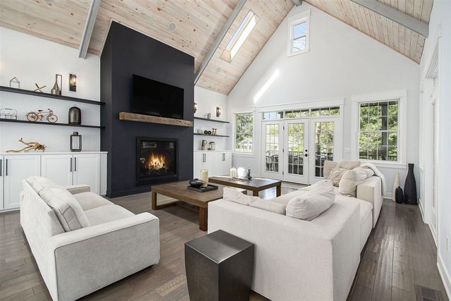 16220 Stones Throw Lane, Union Pier, MI 49129