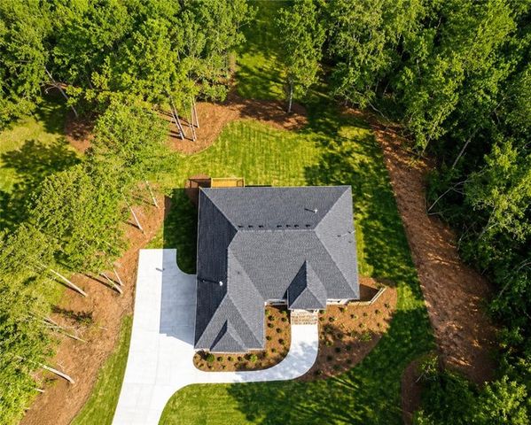 1306 New Hope Church Road, Loganville, GA 30052