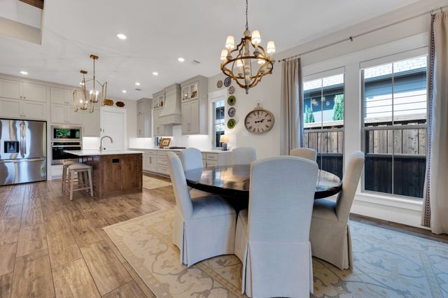 2218 Somercrest Place, Midlothian, TX 76065