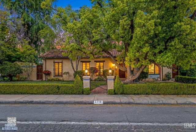 2716 21st Street, Bakersfield, CA 93301