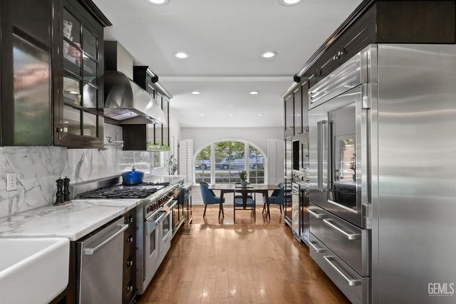 2716 21st Street, Bakersfield, CA 93301