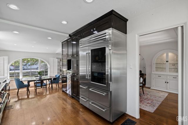 2716 21st Street, Bakersfield, CA 93301