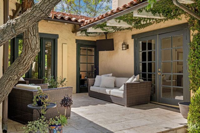 2716 21st Street, Bakersfield, CA 93301