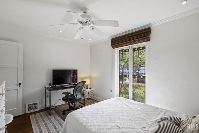 2716 21st Street, Bakersfield, CA 93301