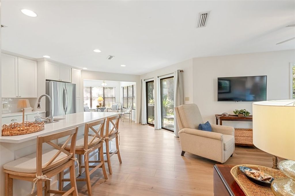 307 Harbour Oaks Drive, St Simons Island, GA 31522