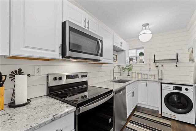 2256 Pernoshal Court, Atlanta, GA 30338