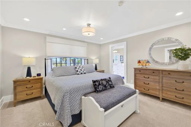 210 Bennett Avenue, Long Beach, CA 90803