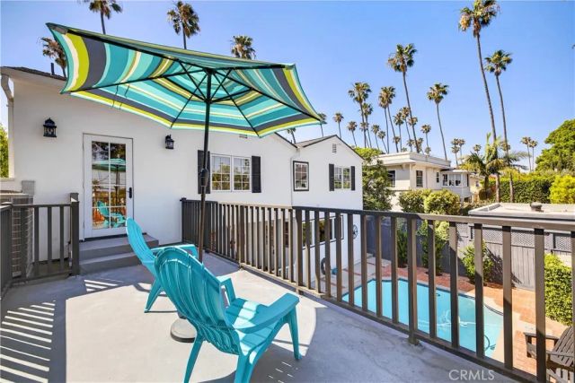 210 Bennett Avenue, Long Beach, CA 90803