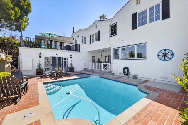 210 Bennett Avenue, Long Beach, CA 90803