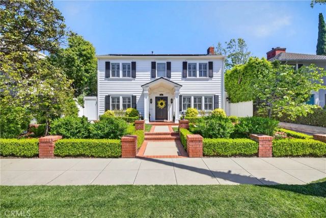 210 Bennett Avenue, Long Beach, CA 90803