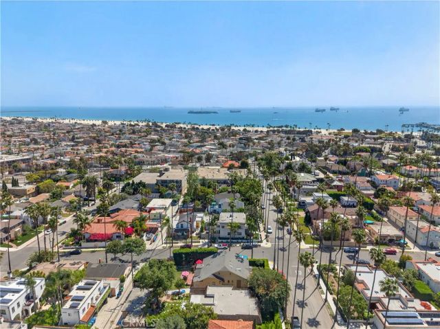 210 Bennett Avenue, Long Beach, CA 90803