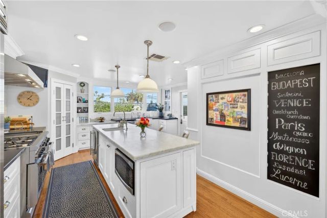 210 Bennett Avenue, Long Beach, CA 90803