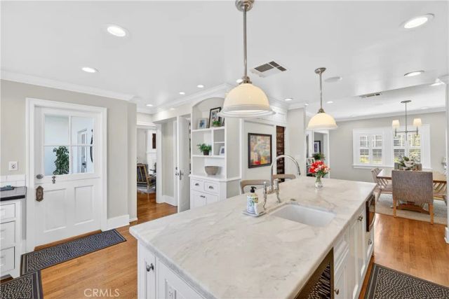 210 Bennett Avenue, Long Beach, CA 90803