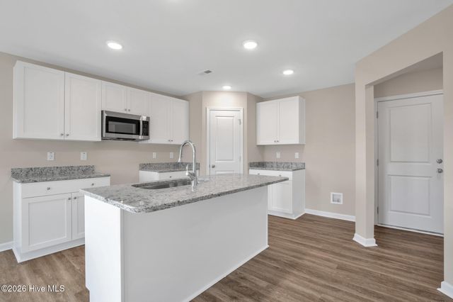 94 Coachman Lane, Autryville, NC 28318
