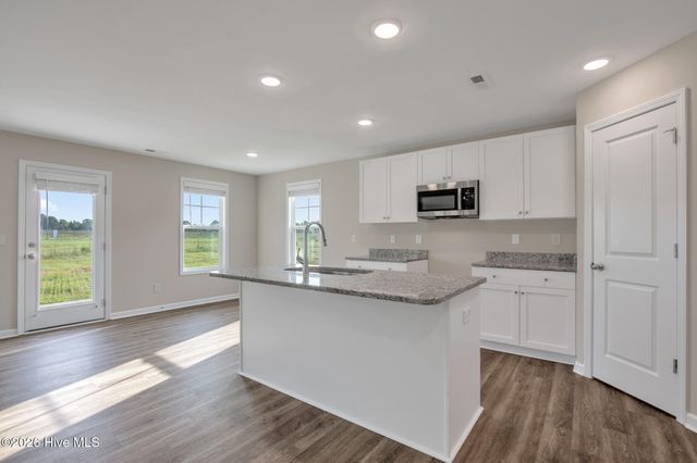 94 Coachman Lane, Autryville, NC 28318