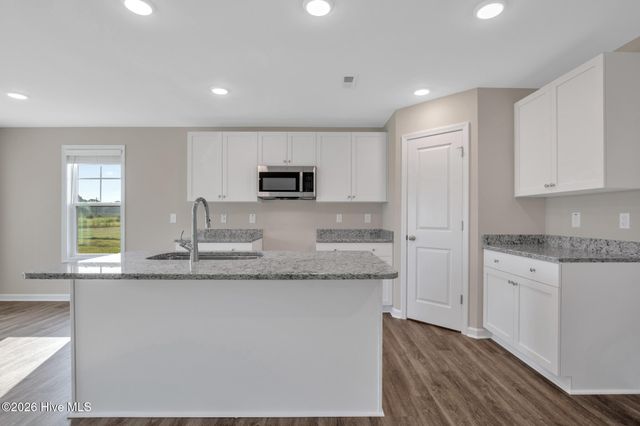 94 Coachman Lane, Autryville, NC 28318