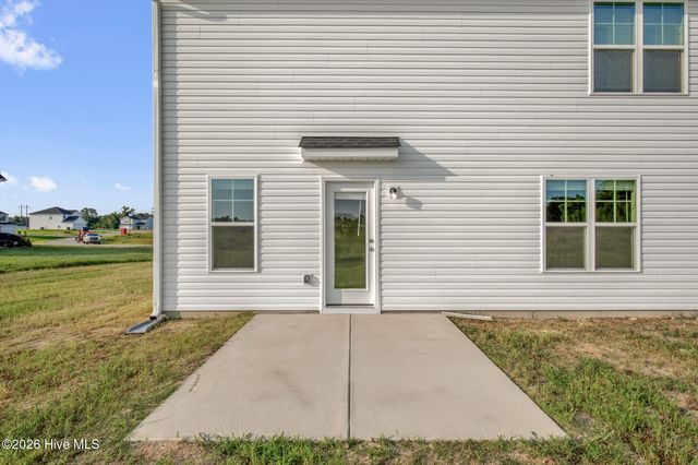 94 Coachman Lane, Autryville, NC 28318