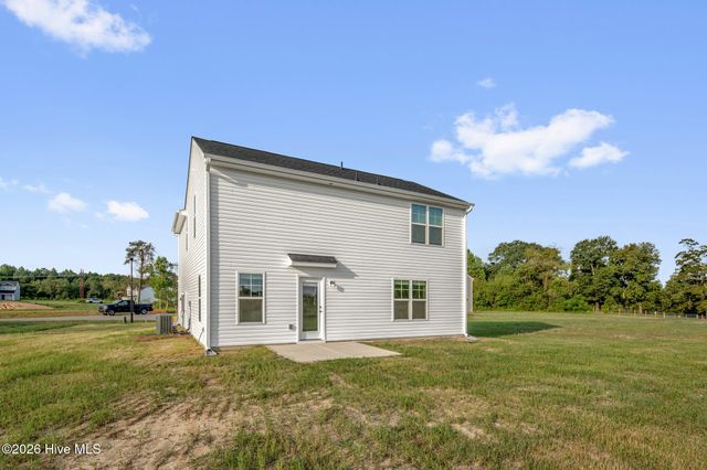 94 Coachman Lane, Autryville, NC 28318