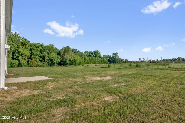94 Coachman Lane, Autryville, NC 28318