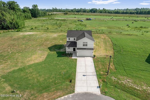 94 Coachman Lane, Autryville, NC 28318