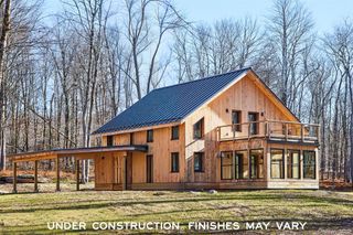 15 Manor Falls Drive, Livingston Manor, NY 12758