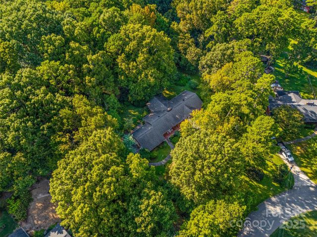 327 Livingston Drive, Charlotte, NC 28211