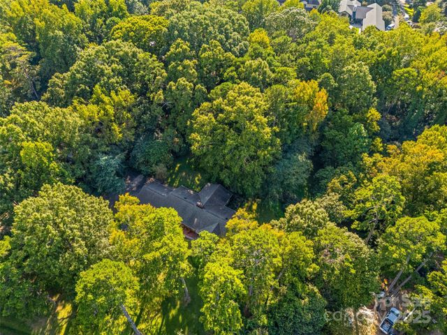 327 Livingston Drive, Charlotte, NC 28211