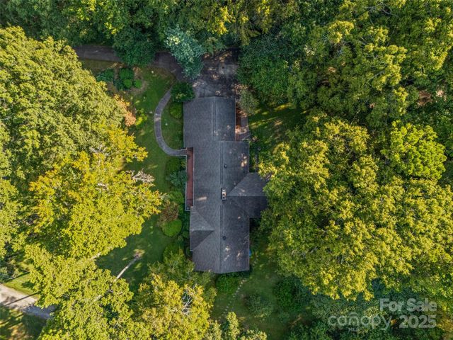 327 Livingston Drive, Charlotte, NC 28211